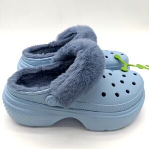 CROCS STOMP LINED CLOG LUG SOLE FAUX FUR SOFT ELEVATED BLUE CALCITE M11 W13